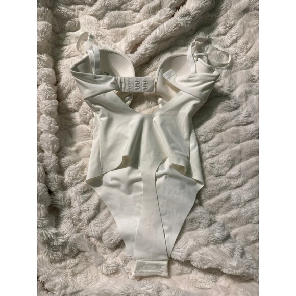 SKIMS White Shapewear Bodysuit - Picture 5 of 5